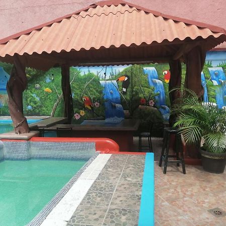 Hotel Suites Tropicana Ixtapa Икстапа Екстериор снимка