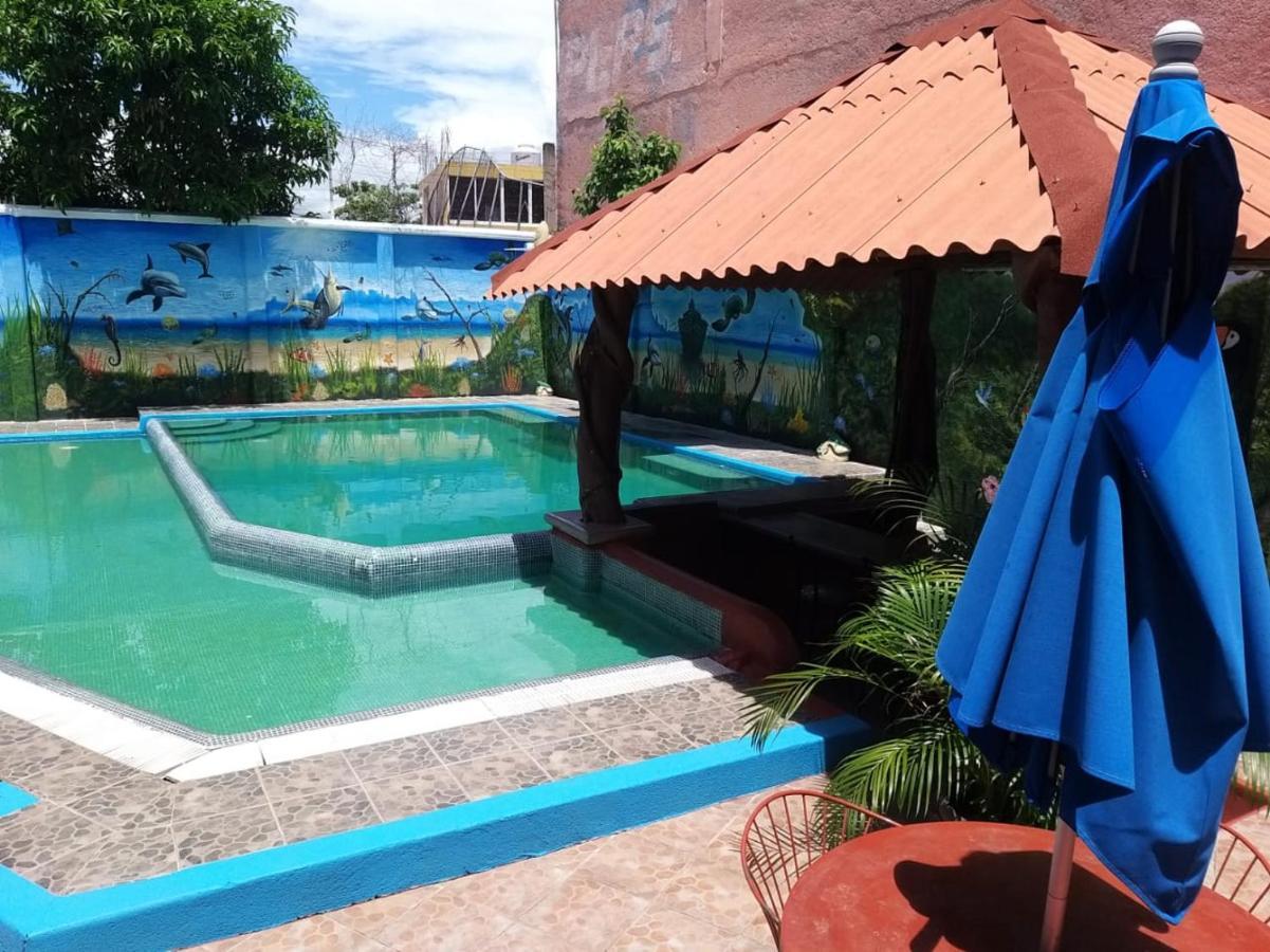 Hotel Suites Tropicana Ixtapa Икстапа Екстериор снимка