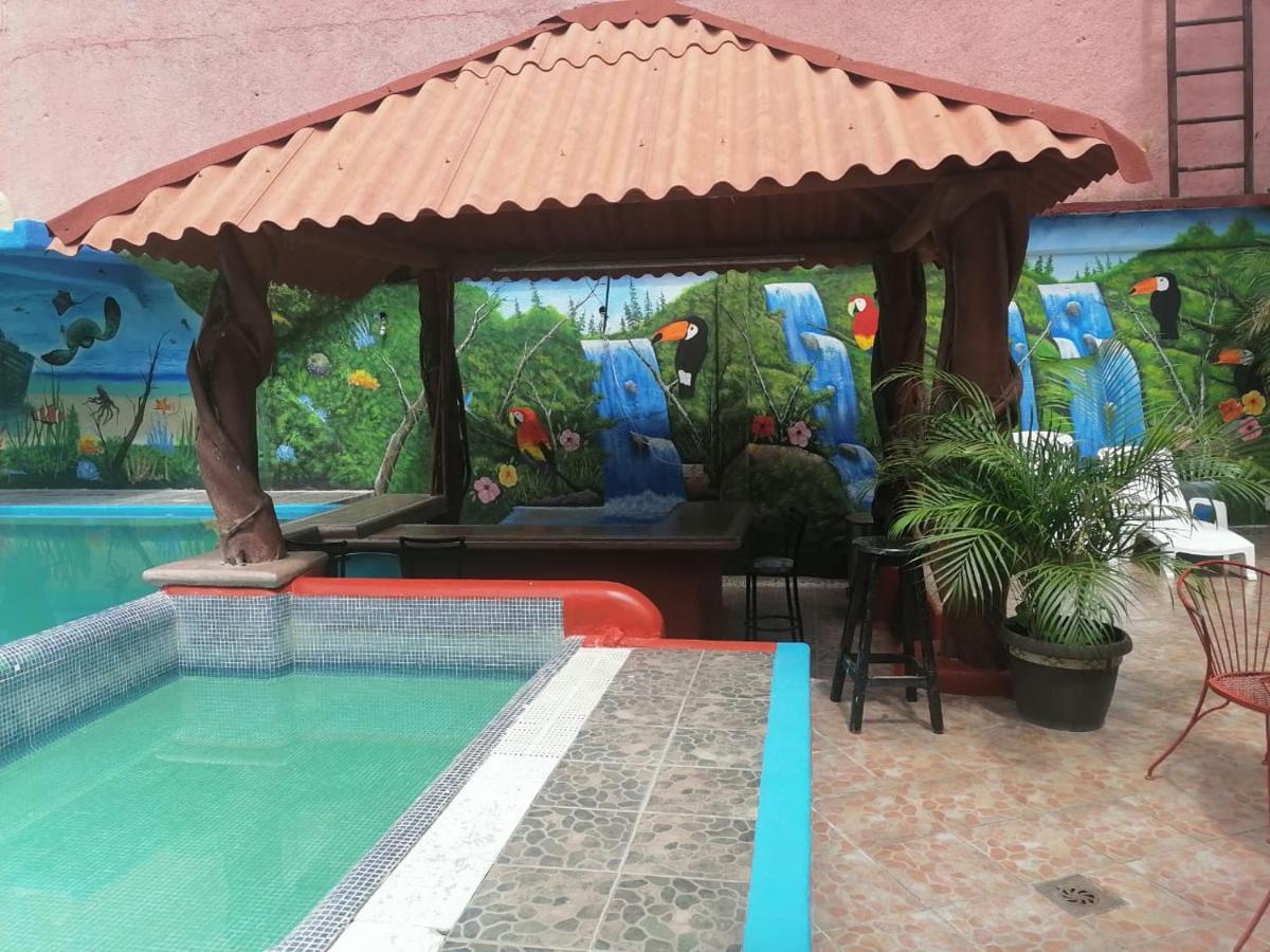 Hotel Suites Tropicana Ixtapa Икстапа Екстериор снимка