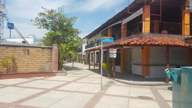 Hotel Suites Tropicana Ixtapa Икстапа Екстериор снимка