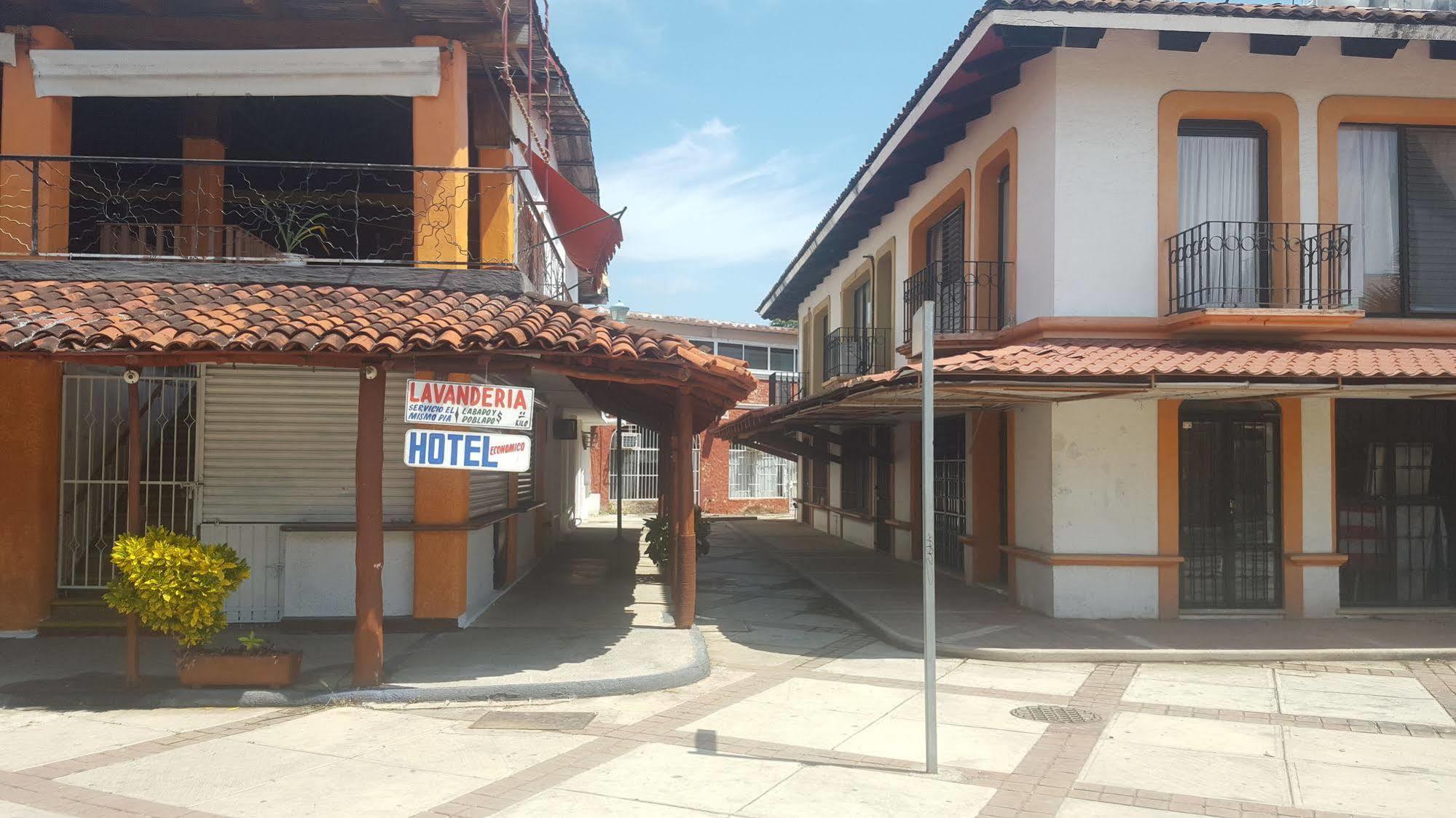 Hotel Suites Tropicana Ixtapa Икстапа Екстериор снимка