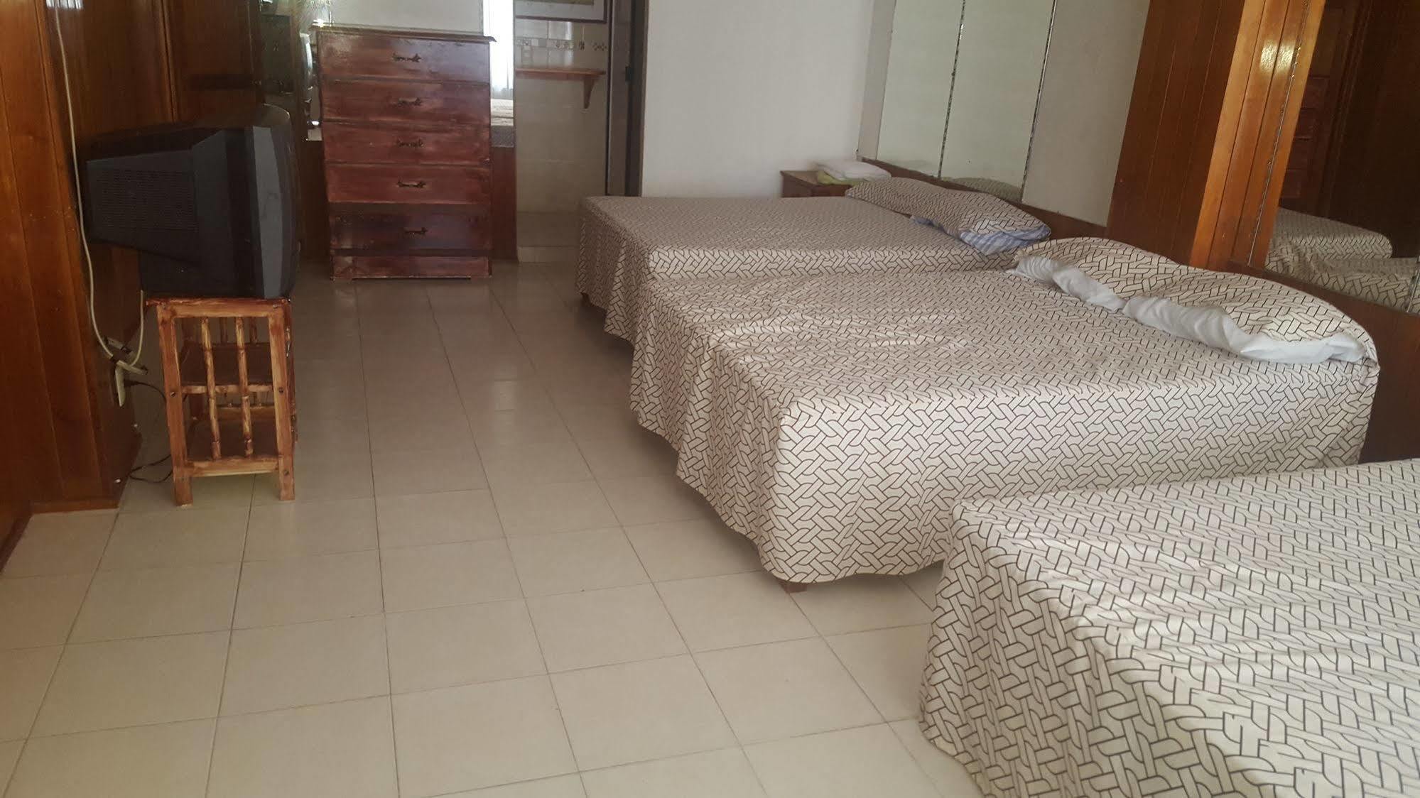 Hotel Suites Tropicana Ixtapa Икстапа Екстериор снимка
